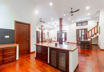 7 Bedroom Villa For Sale - Sala Kamreuk, Siem Reap thumbnail