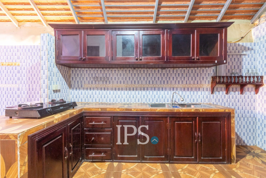 វីឡា 10 បន្ទប់គេង សម្រាប់លក់ - សាលាកំរើក, សៀមរាប