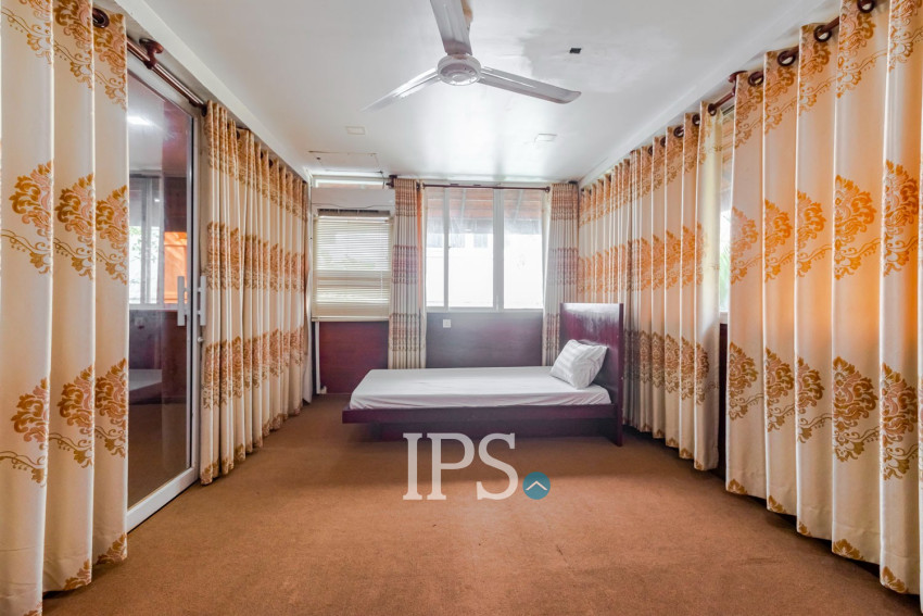 វីឡា 10 បន្ទប់គេង សម្រាប់លក់ - សាលាកំរើក, សៀមរាប