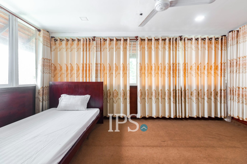 វីឡា 10 បន្ទប់គេង សម្រាប់លក់ - សាលាកំរើក, សៀមរាប