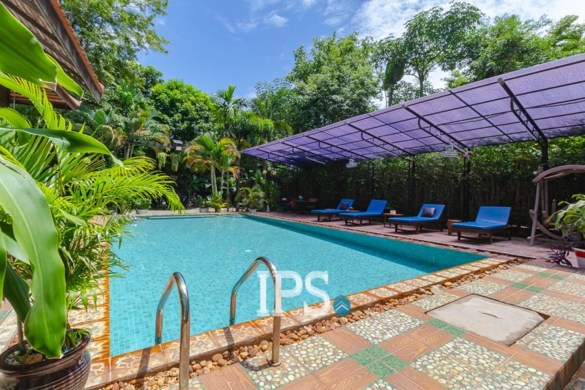 វីឡា 10 បន្ទប់គេង សម្រាប់លក់ - សាលាកំរើក, សៀមរាប