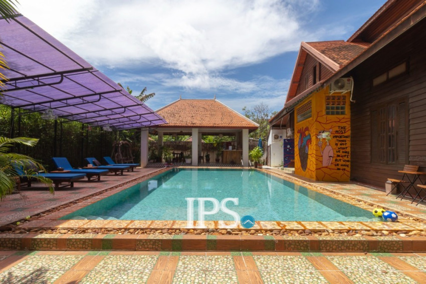 វីឡា 10 បន្ទប់គេង សម្រាប់លក់ - សាលាកំរើក, សៀមរាប