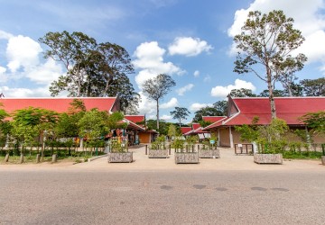 370 Sqm Retail Space For Rent - Kouk Chak, Siem Reap thumbnail