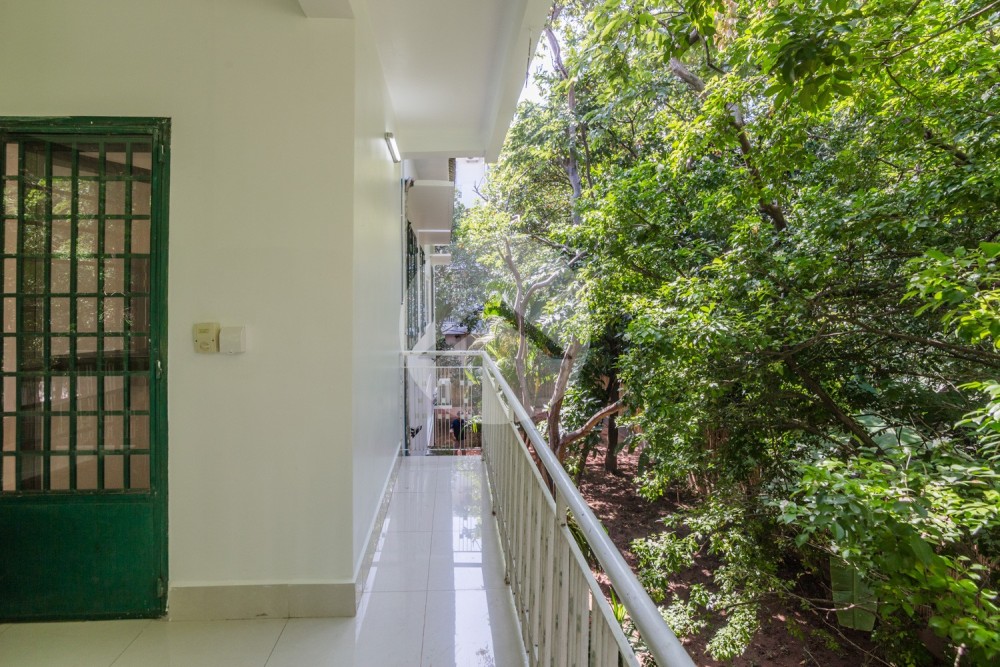 4 Bedroom Villa For Rent - Tonle Bassac, Phnom Penh - Image 16