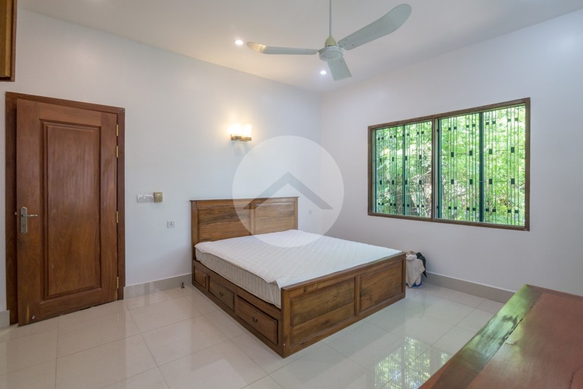 4 Bedroom Villa For Rent - Tonle Bassac, Phnom Penh