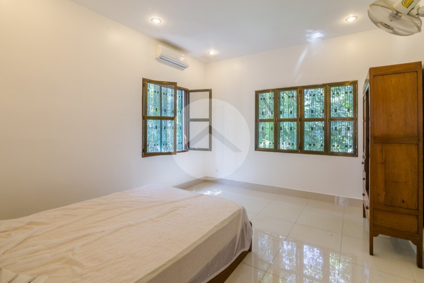 4 Bedroom Villa For Rent - Tonle Bassac, Phnom Penh