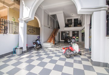 2 Bedroom Apartment For Rent - Chamkarmorn, Phnom Penh thumbnail