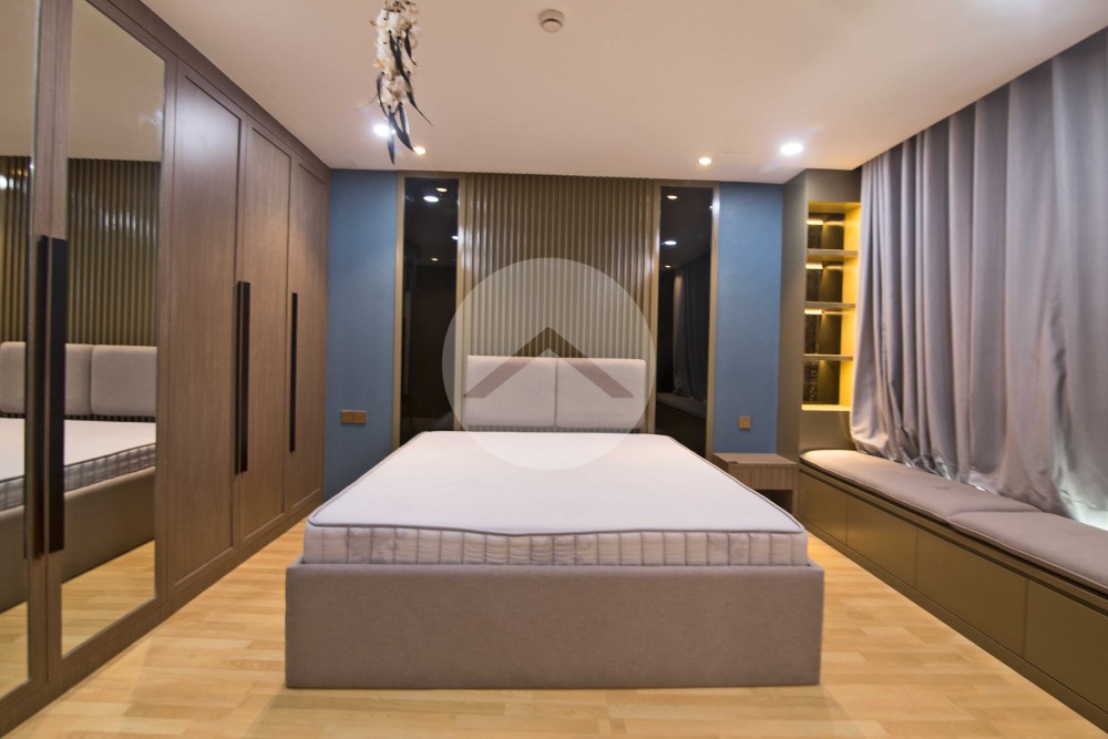 2 Bedroom Condo For Rent - 7 Makara, Phnom Penh - Image 2