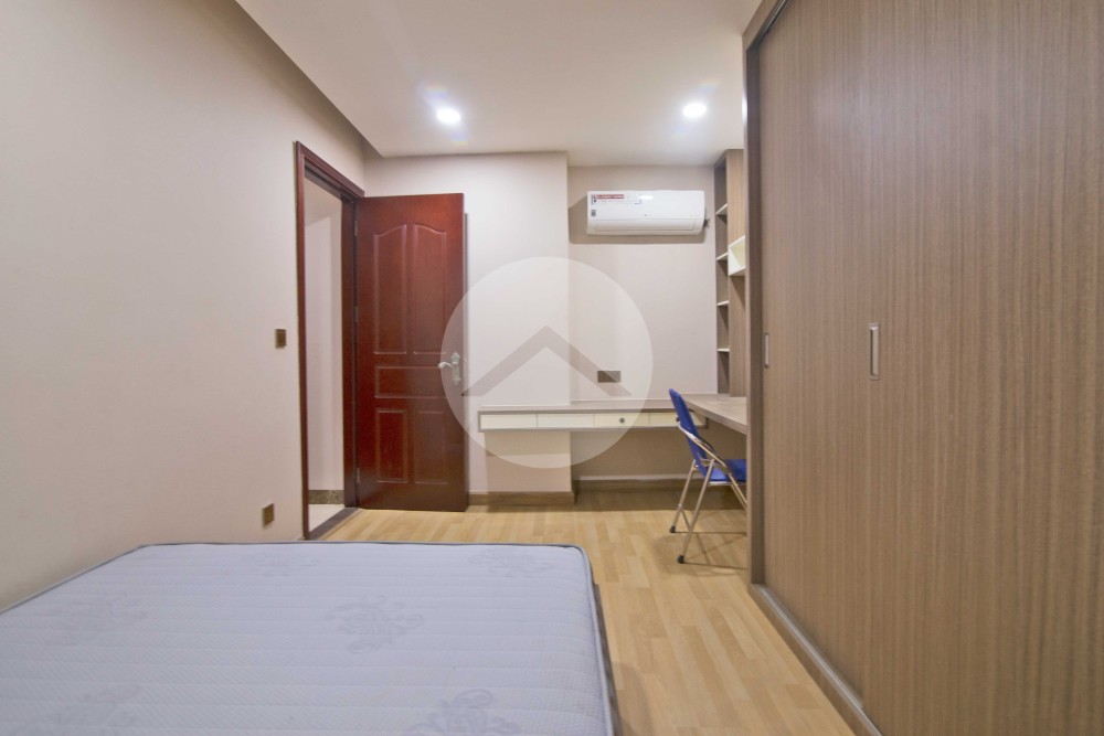 2 Bedroom Condo For Rent - 7 Makara, Phnom Penh - Image 6