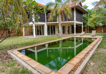 3 Bedroom Villa With Pool For Rent - Svay Dangkum, Siem Reap thumbnail