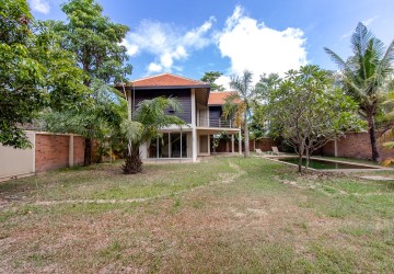 3 Bedroom Villa With Pool For Rent - Svay Dangkum, Siem Reap thumbnail