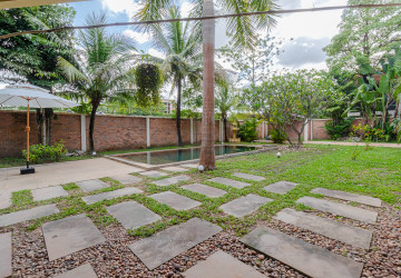 3 Bedroom Villa For Rent - Svay Dangkum, Siem Reap thumbnail