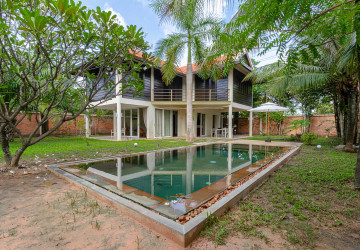 3 Bedroom Villa For Rent - Svay Dangkum, Siem Reap thumbnail