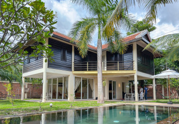 3 Bedroom Villa For Rent - Svay Dangkum, Siem Reap thumbnail