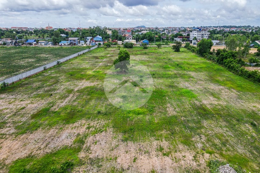 10 Hectare Land For Sale - Slor Kram, Siem Reap