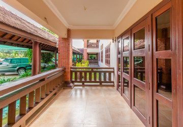 3 Bedroom Apartment For Rent - Svay Dangkum, Siem Reap thumbnail