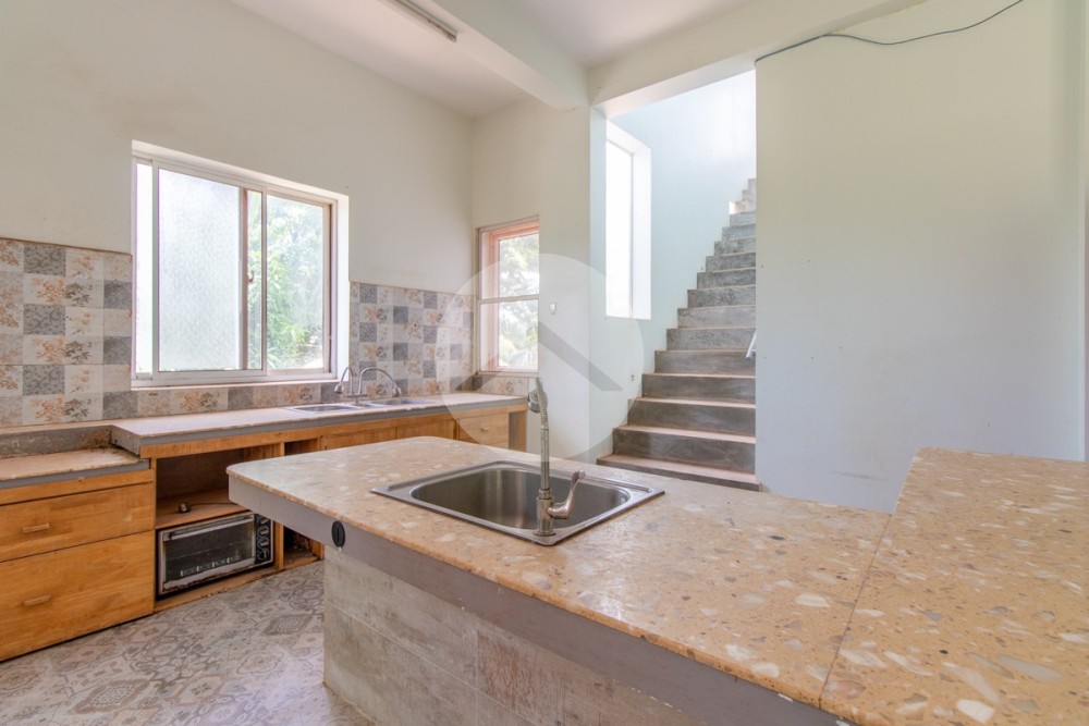 5 Bedroom Villa For Sale - Sala Kamreuk, Siem Reap - Image 4