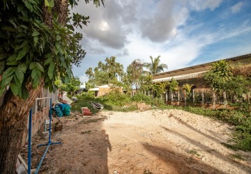 359 Sqm Land For Sale - Wat Bo Area, Siem Reap thumbnail