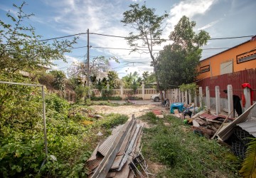 359 Sqm Land For Sale - Wat Bo Area, Siem Reap thumbnail