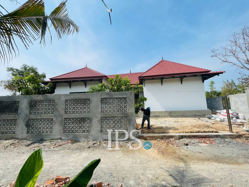 2 Bedroom Serviced Apartment For Rent - BKK1, Phnom Penh