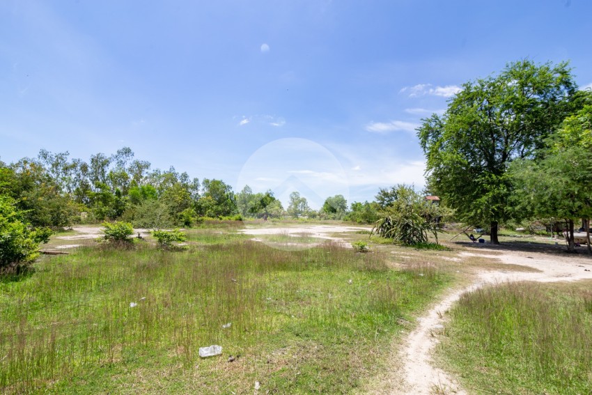 1.16 Hectare Land For Sale - Daun Keo, Takeo