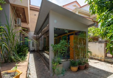 5 Bedroom Villa For Rent - Sala Kamreuk, Siem Reap thumbnail