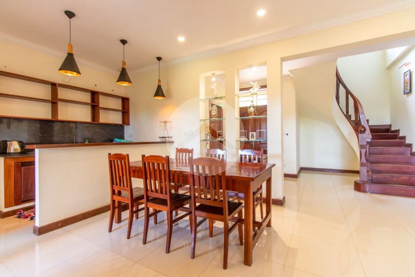 4 Bedroom Villa For Sale - Svay Dangkum, Siem Reap