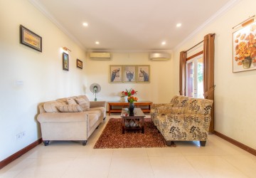 4 Bedroom Villa For Sale - Svay Dangkum, Siem Reap thumbnail