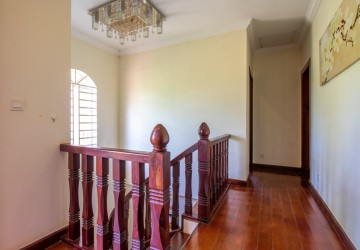 4 Bedroom Villa For Sale - Svay Dangkum, Siem Reap thumbnail