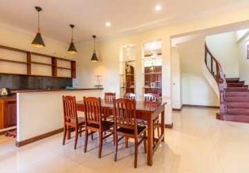 4 Bedroom Villa For Sale - Svay Dangkum, Siem Reap thumbnail