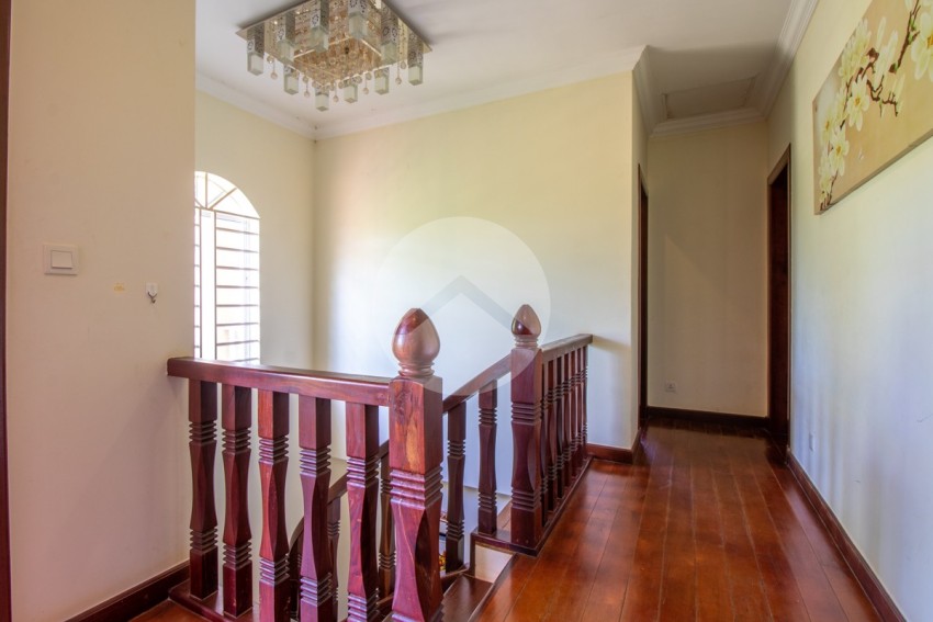 4 Bedroom Villa For Sale - Svay Dangkum, Siem Reap