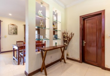 4 Bedroom Villa For Sale - Svay Dangkum, Siem Reap thumbnail