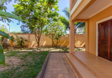 4 Bedroom Villa For Sale - Svay Dangkum, Siem Reap thumbnail