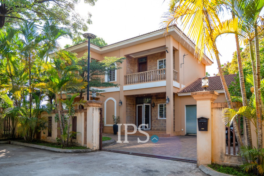 4 Bedroom House For Sale - Svay Dangkum, Siem Reap