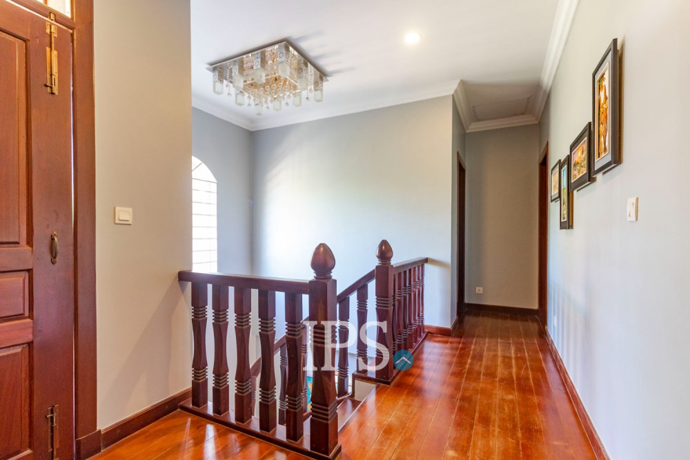4 Bedroom House For Sale - Svay Dangkum, Siem Reap - Image 31
