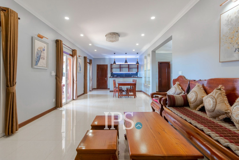 4 Bedroom House For Sale - Svay Dangkum, Siem Reap - Image 3