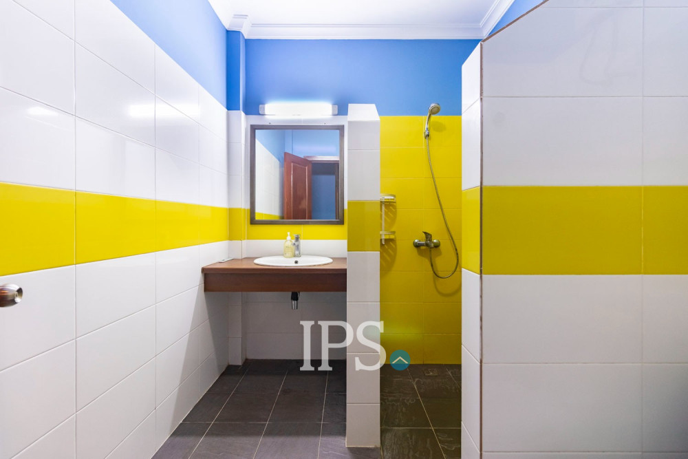 4 Bedroom House For Sale - Svay Dangkum, Siem Reap - Image 26