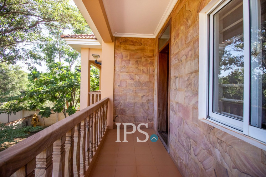 4 Bedroom House For Sale - Svay Dangkum, Siem Reap