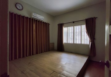 13 Room Commercial Villa For Rent - Boeung Keng Kang 1, Phnom Penh thumbnail