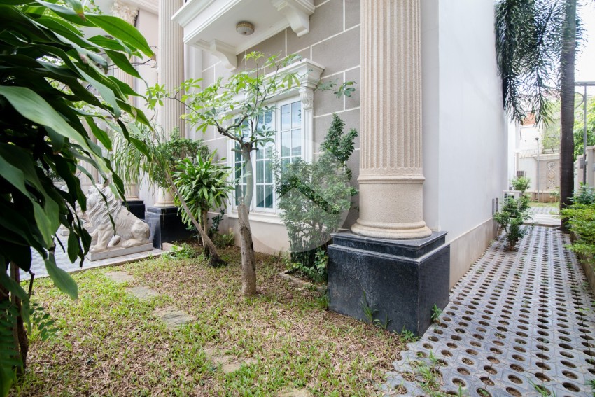5 Bedroom Chateau Villa For Sale - Grand Phnom Penh City, Sen Sok, Phnom Penh