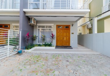 3 Bedroom Townhouse For Rent - Borey Premier, Svay Dangkum, Siem Reap thumbnail