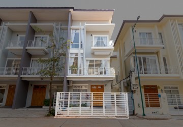 3 Bedroom Townhouse For Rent - Borey Premier, Svay Dangkum, Siem Reap thumbnail