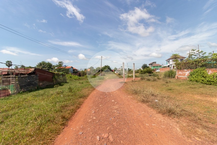 300 Sqm Land For Sale -Svay Dangkum, Siem Reap