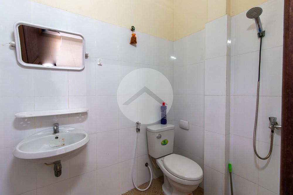 2 Bedroom House For Rent - Slor Kram, Siem Reap - Image 14