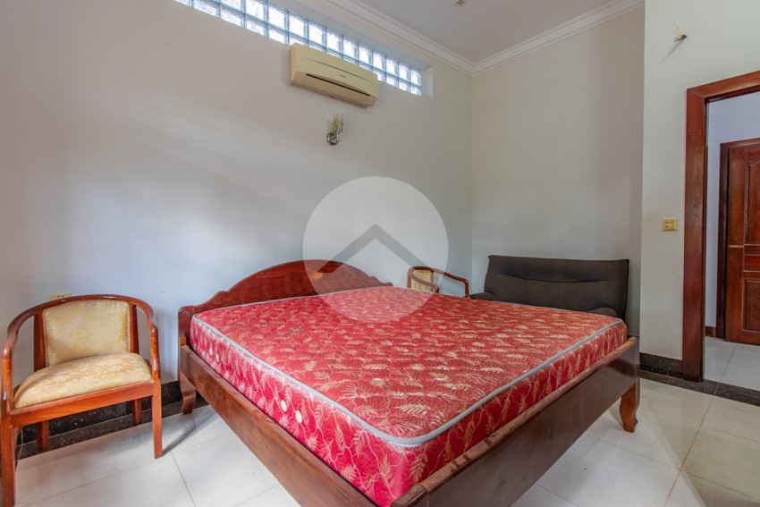 2 Bedroom Villa For Sale - Sala Kamreuk, Siem Reap