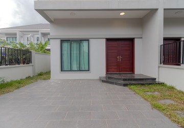 3 Bedroom Villa For Sale - Svay Thom, Siem Reap thumbnail