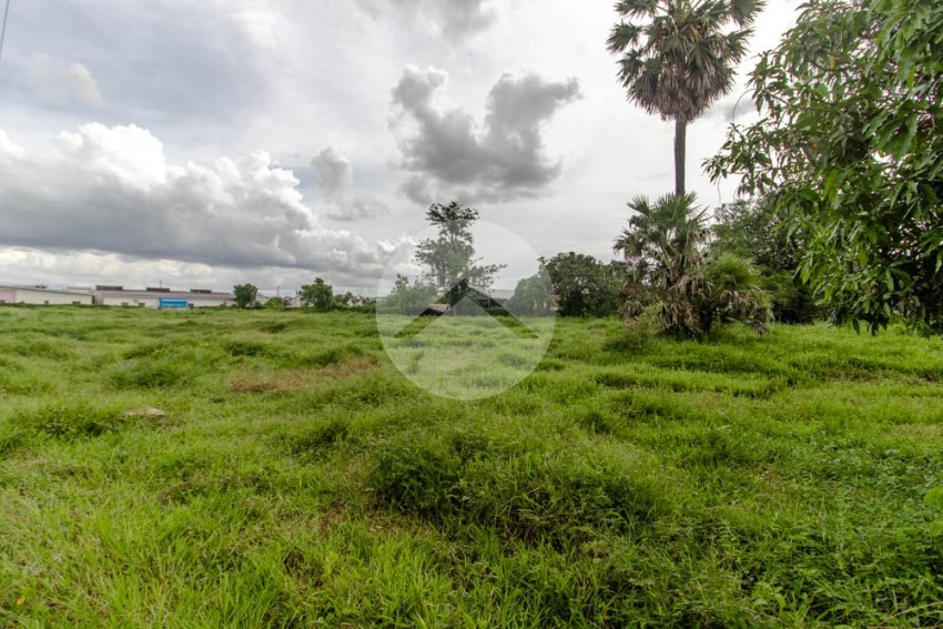 ដីលំនៅឋាន ៥៥០៦ ម៉ែត្រការ៉េ សម្រាប់លក់ -​ ស្វាយធំ, សៀមរាប