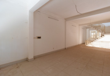 288 Sqm Shophouse For Rent - Sala Kamreuk, Siem Reap thumbnail