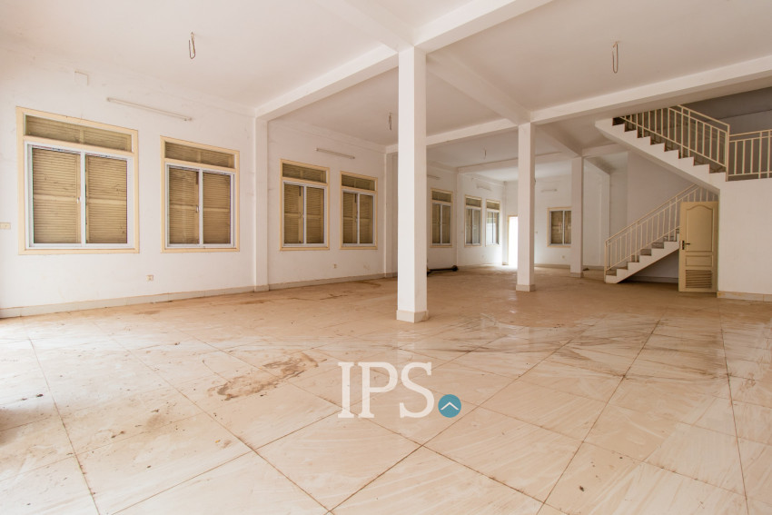 576 Sqm Shophouse For Rent - Sala Kamreuk, Siem Reap