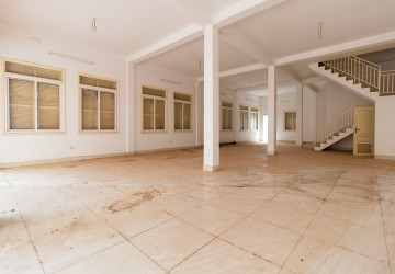 576 Sqm Shophouse For Rent - Sala Kamreuk, Siem Reap thumbnail